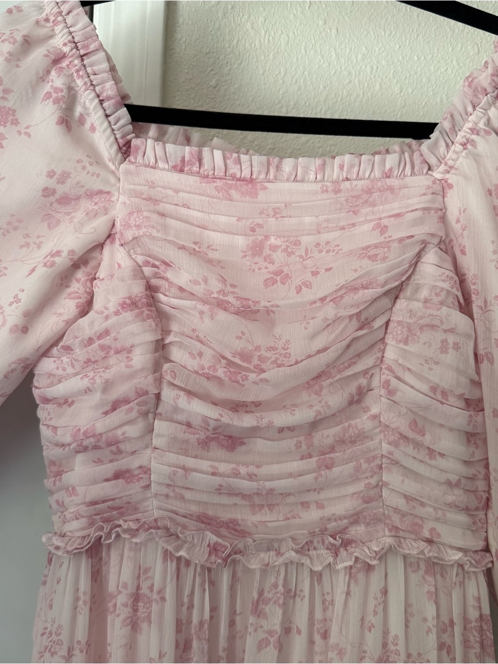 IVY CITY CO. Pink floral puff short sleeve square neck ruffle tiered midi dress - Picture 3 of 7